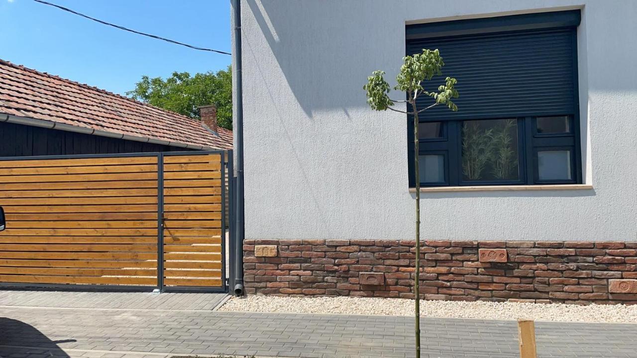 Thermal Apartmanok Raday 4 - Zendaya Hajduszoboszlo Luaran gambar